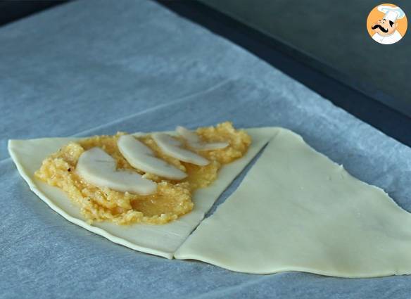Frangipane mit birne in einzelnen stücken