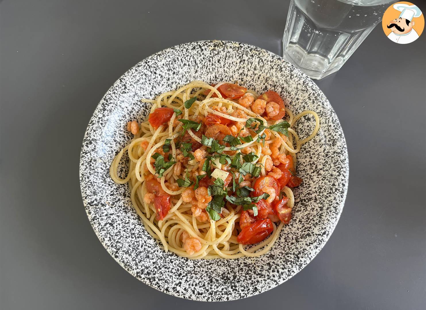 Spaghetti mit garnelen und kirschtomaten, ein schnelles rezept für ...