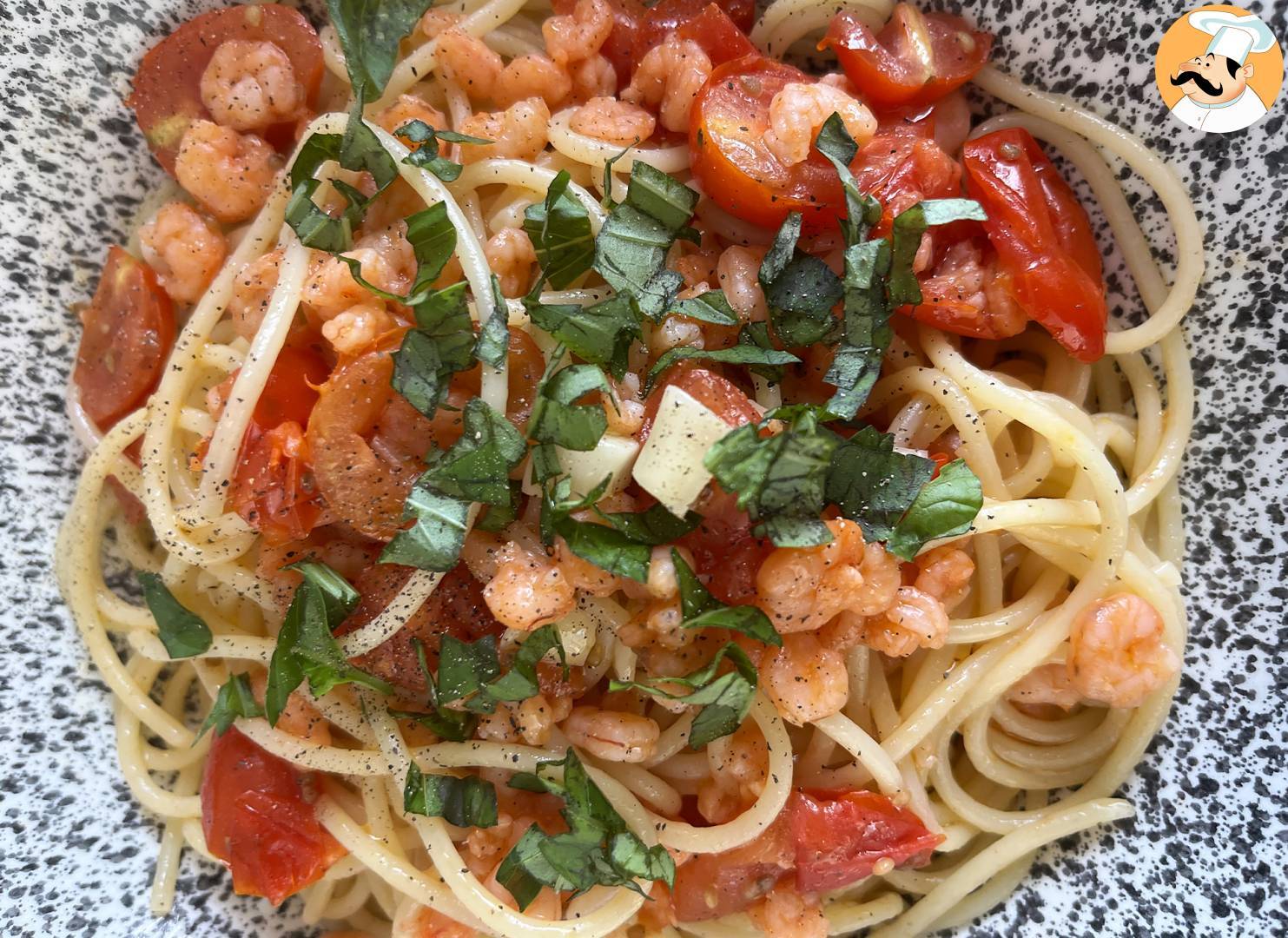 Spaghetti mit garnelen und kirschtomaten, ein schnelles rezept für ...