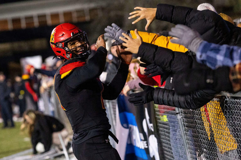 PHOTOS: Ferris State completes epic comeback against Slippery Rock in ...