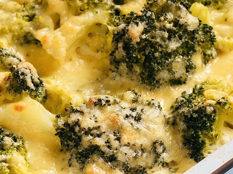 Gesundes Comfort-Food: Leichter Kartoffelauflauf mit Brokkoli – das ...
