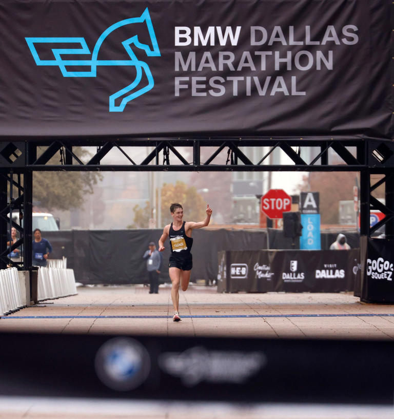 UT Southwestern student Travis Dowd wins 2024 BMW Dallas Marathon in