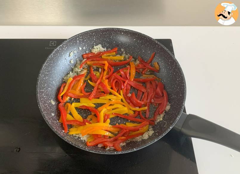 Nudeln mit paprika und philadelphia