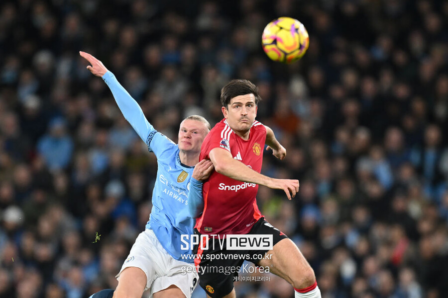 홀란을 완벽히 좌절시켰다...'역대 최악 수비수'는 옛말→만점 활약에 감독도 인정 그는 완벽해