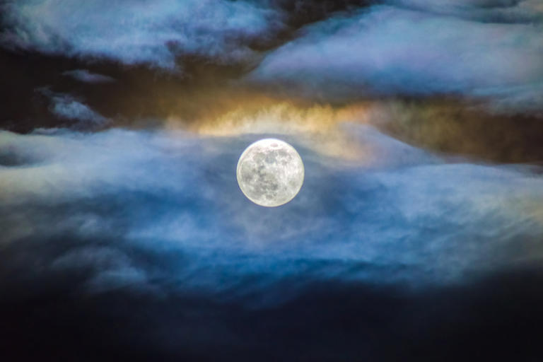 December full moon 2024 Cold Moon puts on a dazzling show for