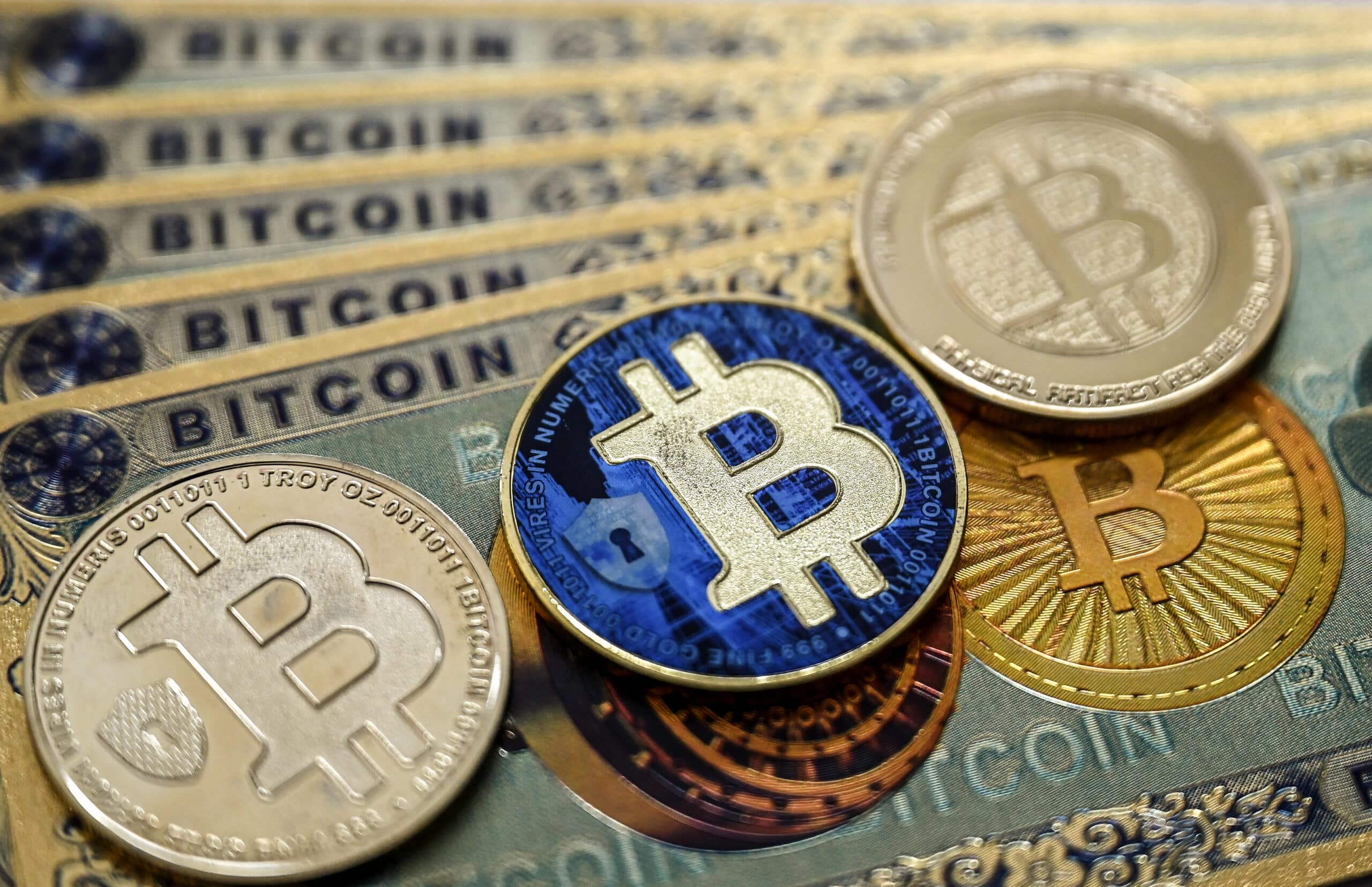 UK government to regulate cryptocurrencies