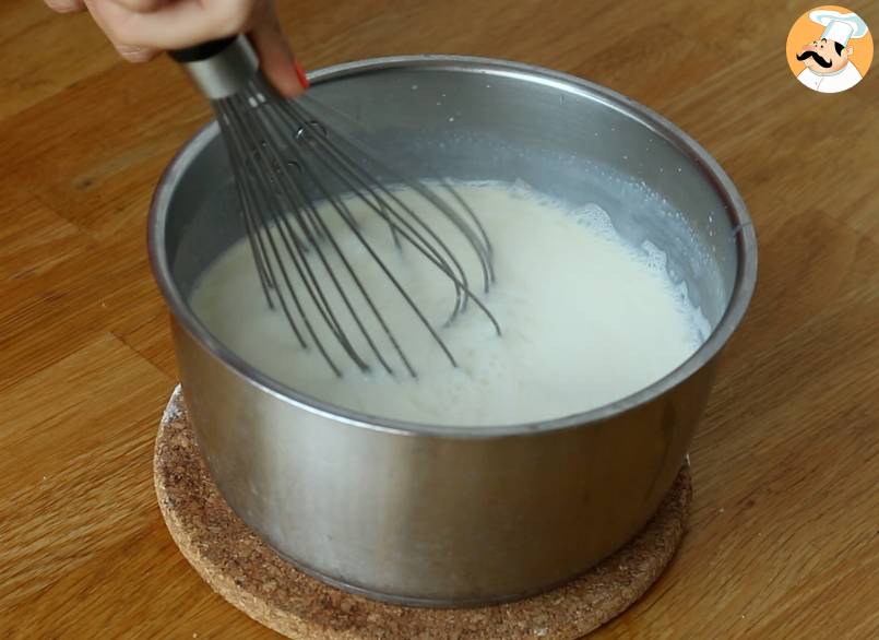 Vanille-panna-cotta mit feigensauce