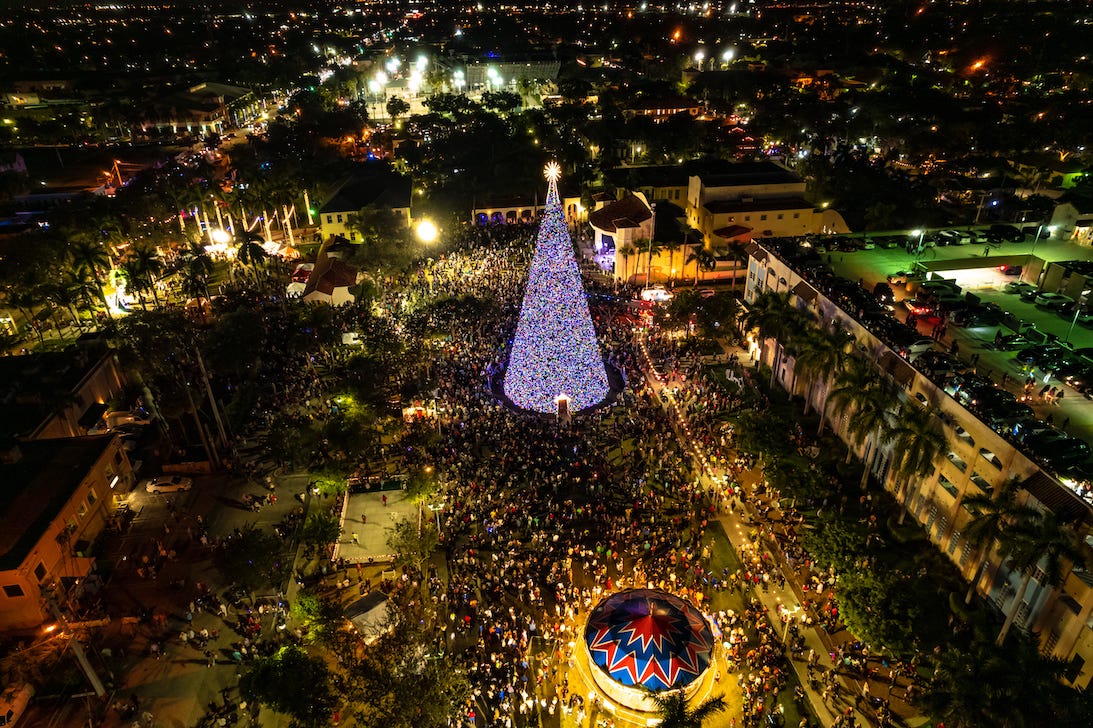 Time, date set for Delray's annual lighting of 100-foot Christmas tree
