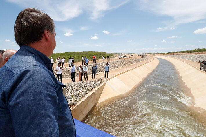 Bolsonaro visita obras da transposição das águas do rio; construção começou oficialmente em 2007. Foto: Alan Santos/Presidência da República