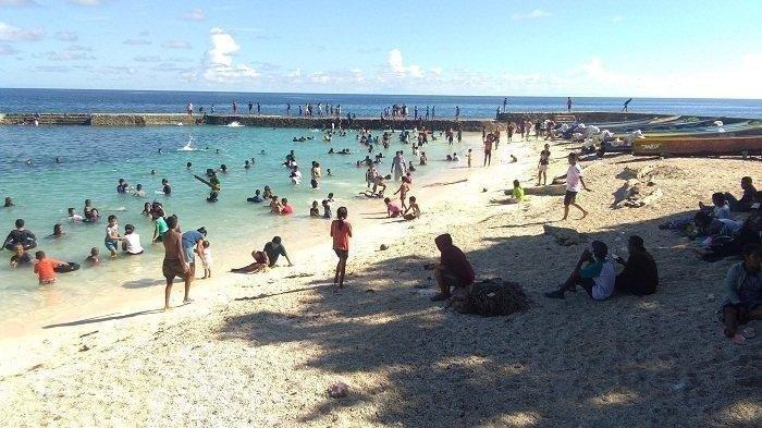 Pesona Pantai Santai Ambon, Spot Wisata Favorit Akhir Pekan