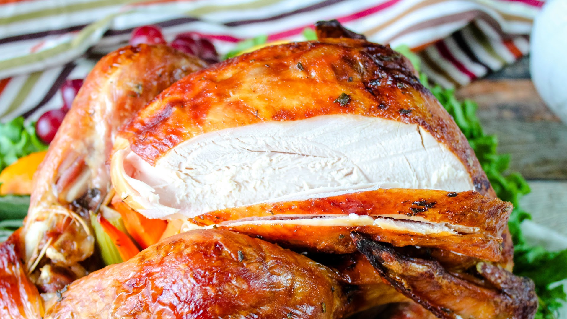 If You Want A Tender And Juicy, Roasted Turkey This Thanksgiving Or ...