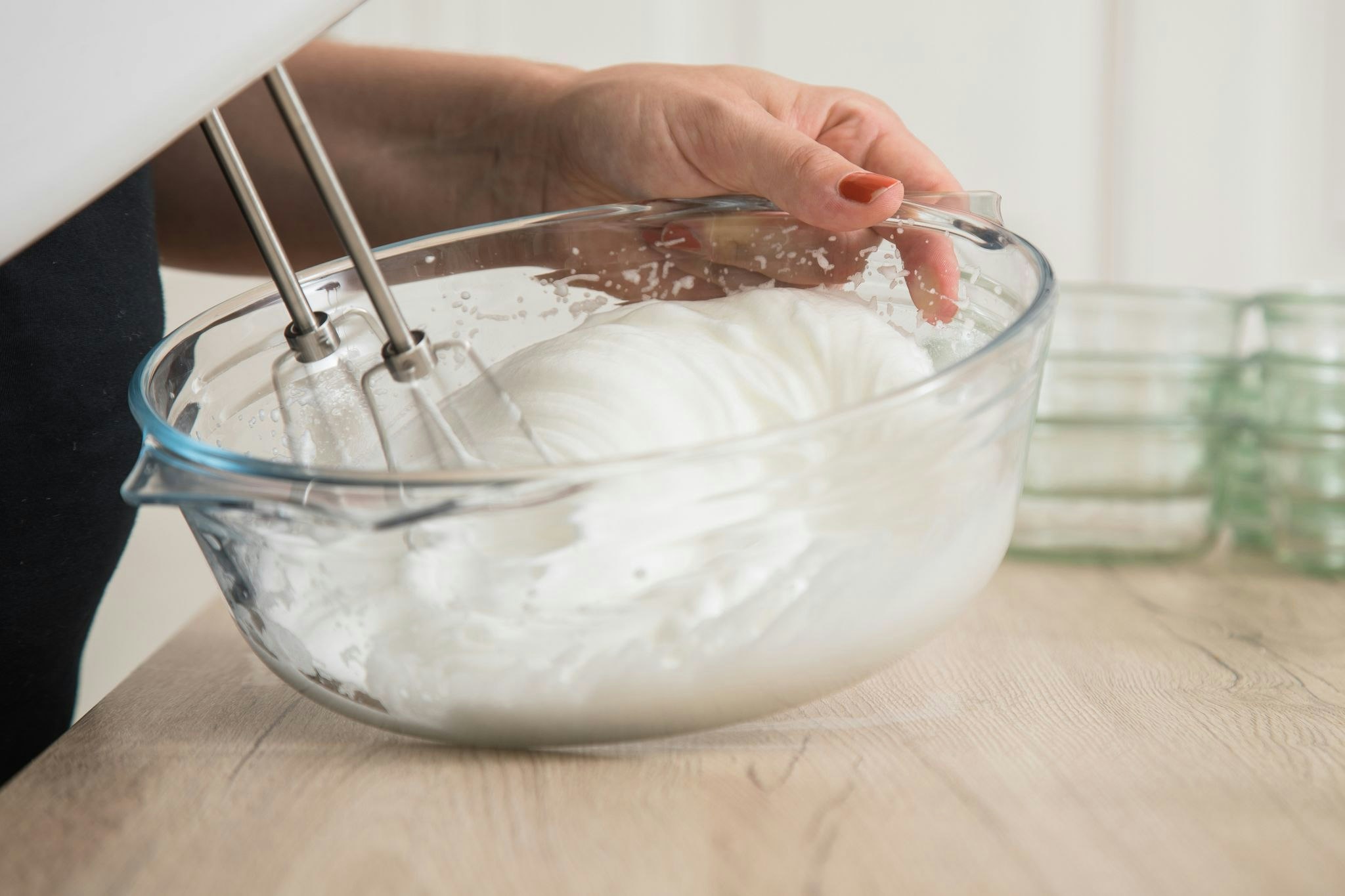 Plätzchen verzieren: Eischnee-Alternative: Zuckerguss mit Kichererbsensud
