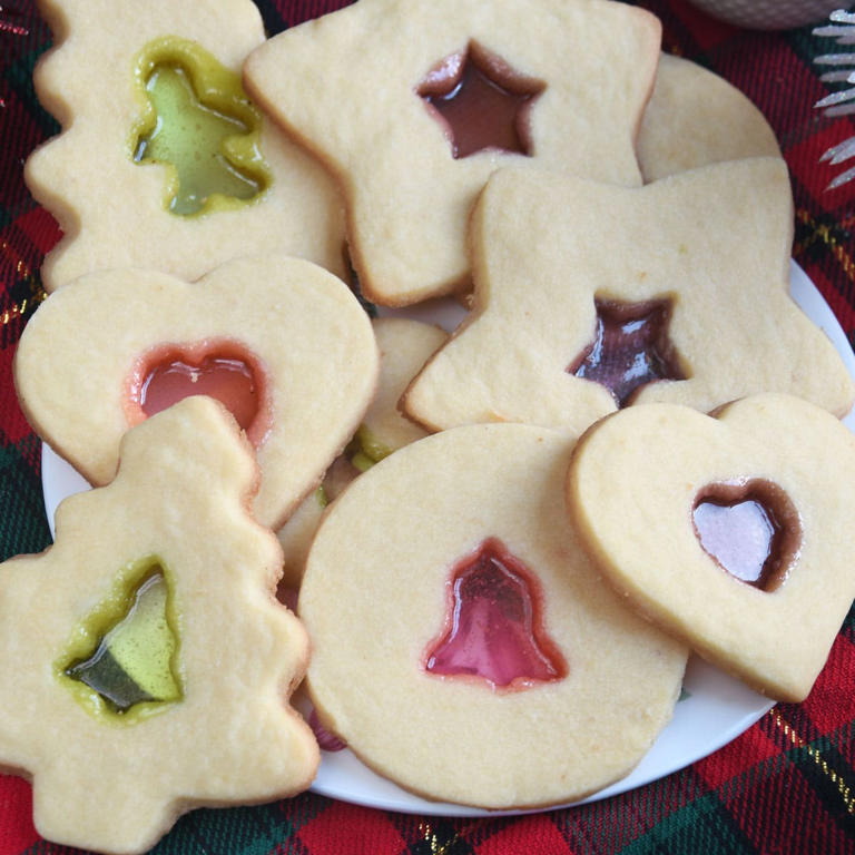 10 Cookies That Capture the Magic, Color, and Joy of Christmas