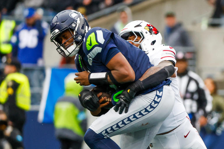 Seattle seahawks vs arizona cardinals picks predictions odds who