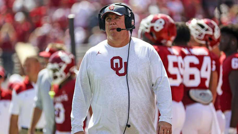 Oklahoma offensive line coach Bill Bedenbaugh | Kevin Jairaj-Imagn Images