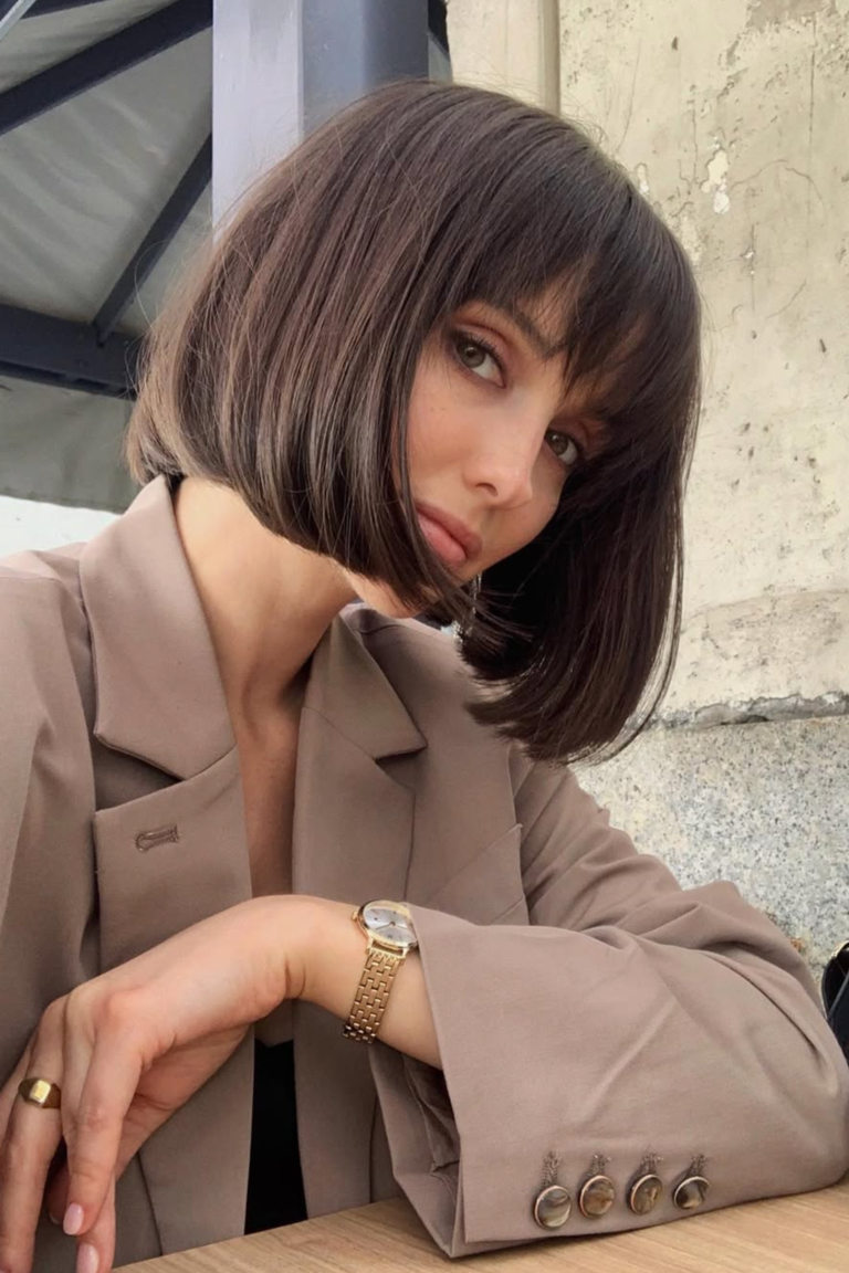 GLAM TIP: Llévalo con un liso perfecto o un bob para un estilo minimalista.