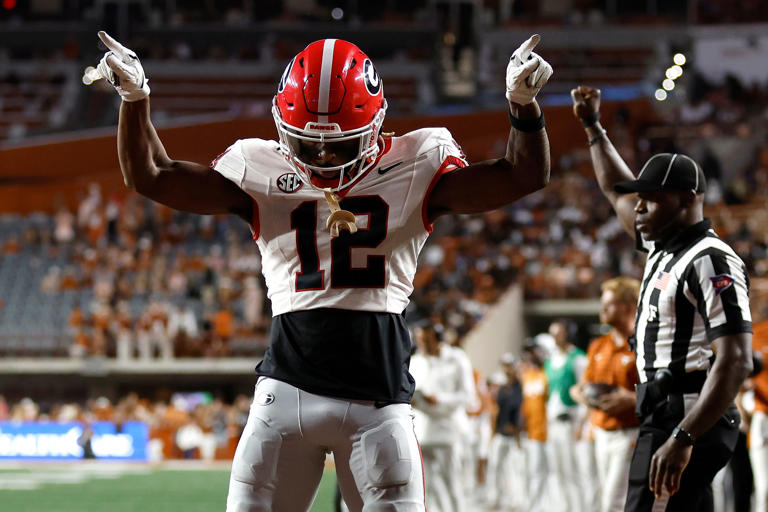 AUSTIN, TEXAS - OCTOBER 19: Julian Humphrey #12 of the Georgia Bulldogs reacts after breaking up a pass during the fourth quarter against the Texas Longhorns at Darrell K Royal-Texas Memorial Stadium on October 19, 2024 in Austin, Texas. (Photo by Tim Warner/Getty Images)