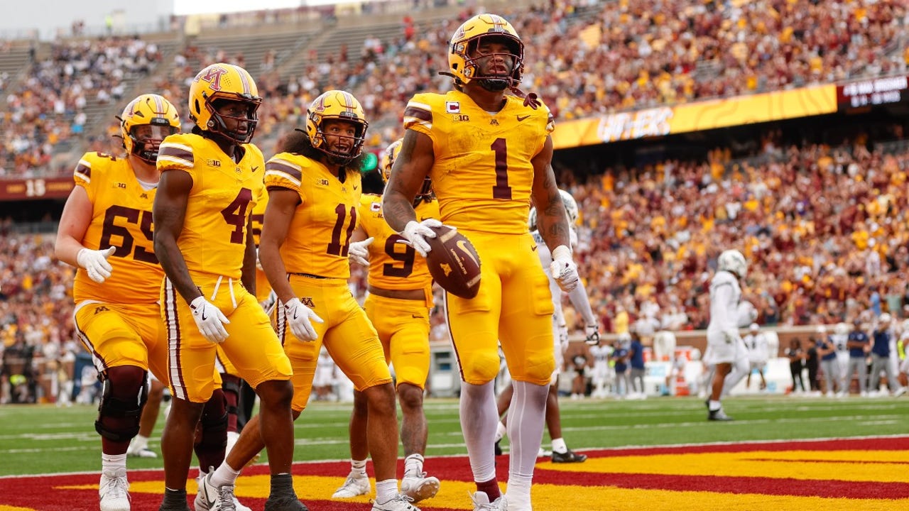 Gophers football to host spring game April 25