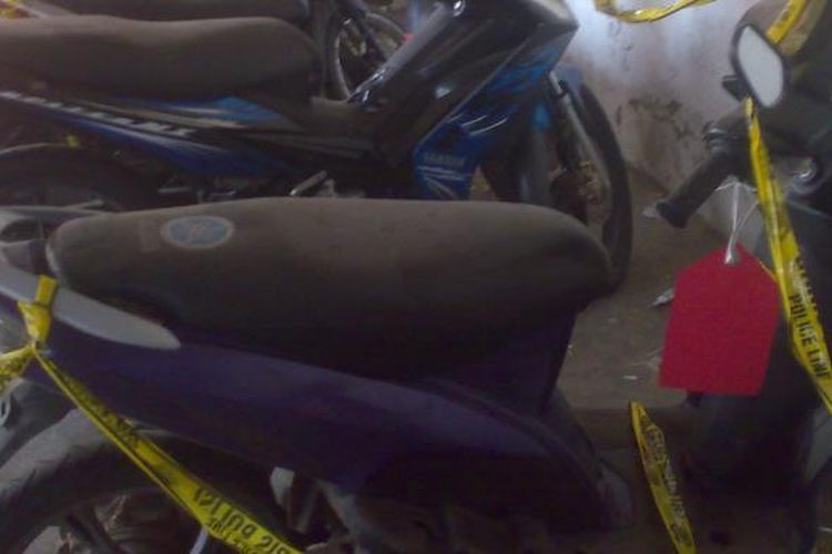 Pencuri motor bersenjata beraksi di 4 tempat dalam sehari, 7 motor disita