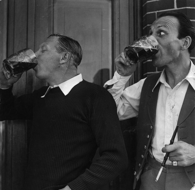 29 fascinating retro photos of Blackpool in 1950 showing town streets ...