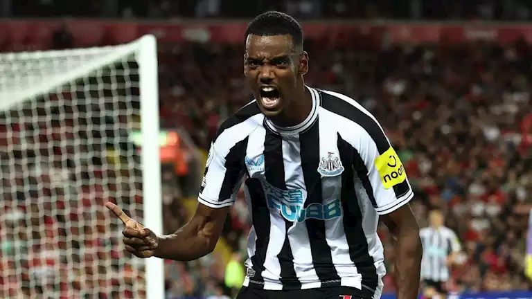 إلكسندر إيزاك لاعب نيوكاسل يونايتد