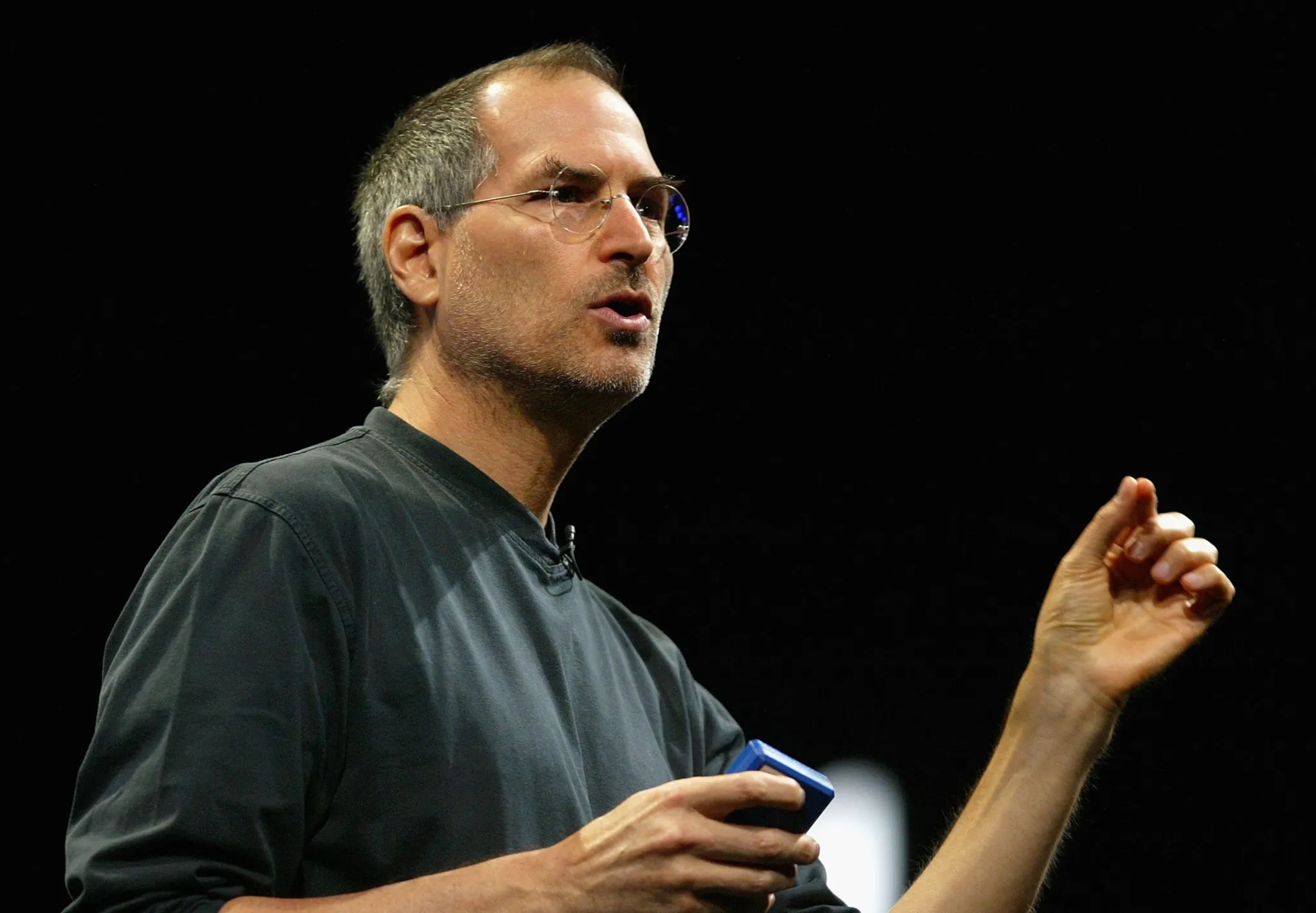 Steve Jobs taught Gap s former CEO that micromanaging can be a good thing Steve Jobs taught Gap s former CEO that micromanaging can be a good thing