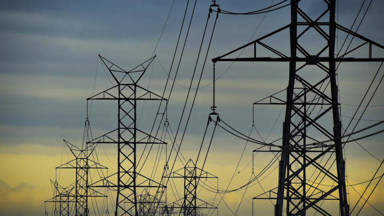Richmond Hill Heatwave Thousands Without Power Help Is Available - 8c0bwf6