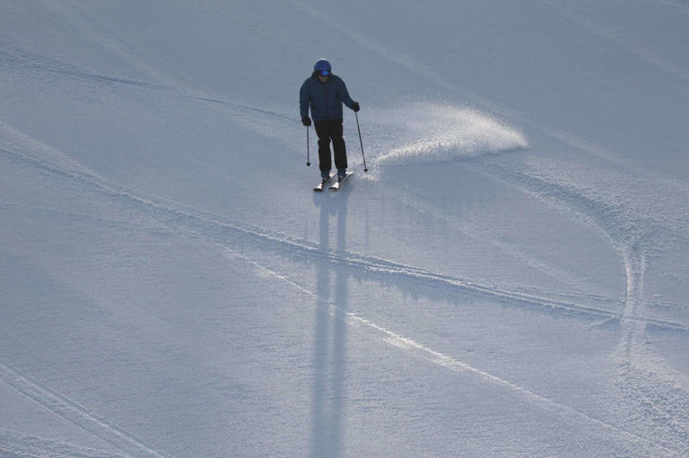 Boston Mills kicks off ski season in Northeast Ohio (photos)