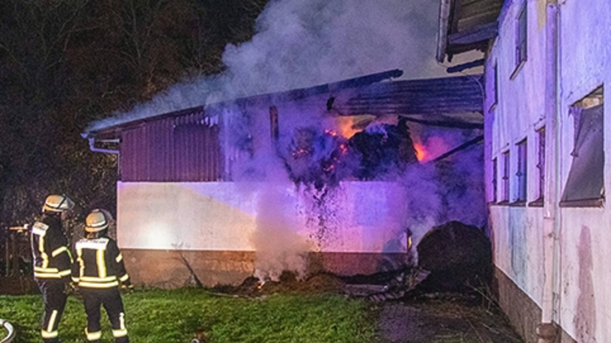 120 verendete Tiere nach Brand in Kefenrod: Peta erstattet Strafanzeigen