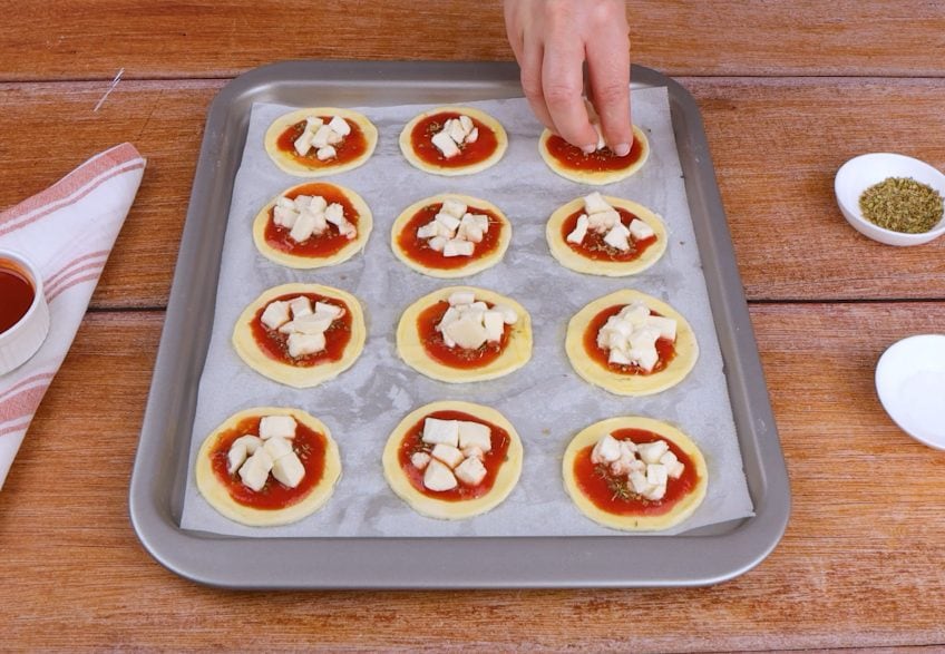 Pizzette di pasta sfoglia: la ricetta dell’antipasto veloce ideale per ...