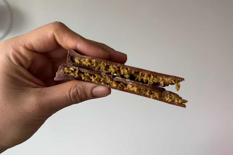 Lindt's New Limited-Edition Dubai Chocolate Bar Tastes