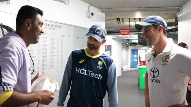 Nathan Lyon, Pat Cummins present signed Australian shirt to R Ashwin