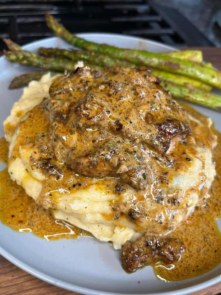 The Ultimate Creamy Tuscan Chicken Thighs Recipe You Can’t Resist!