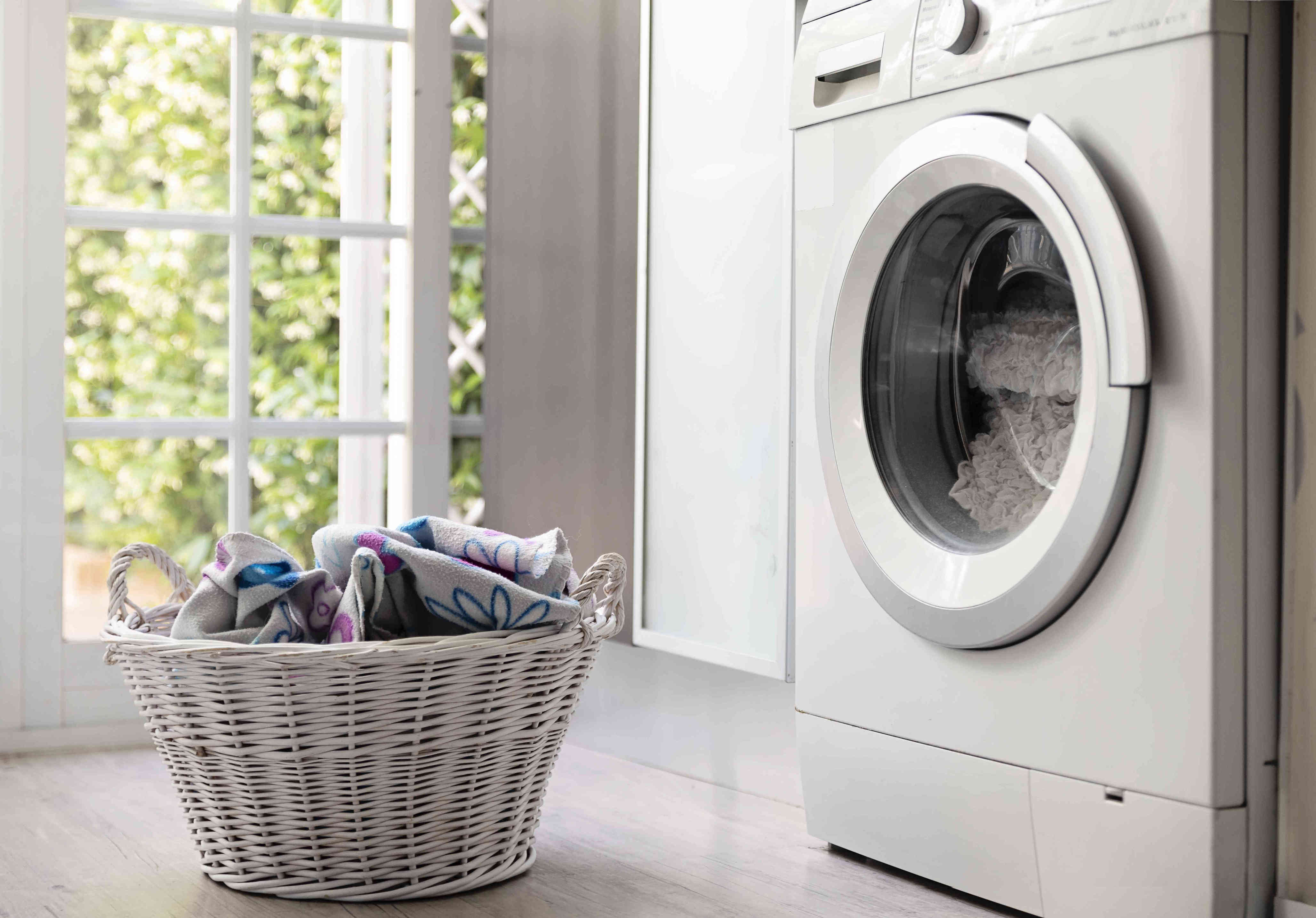 The old-fashioned laundry trick Southerners still swear by for whiter whites
