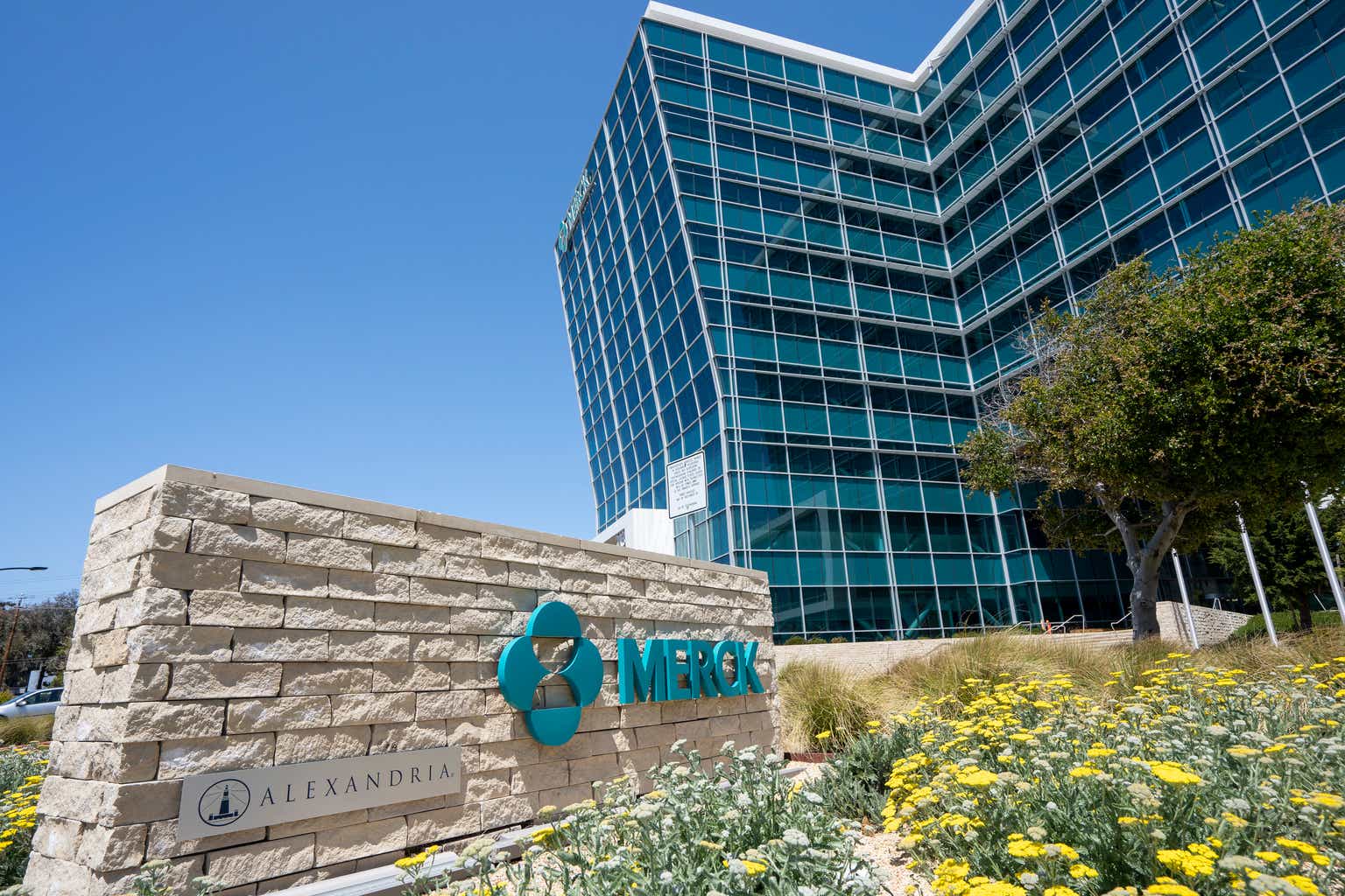 Merck starts construction on $3B manufacturing plant in Virginia