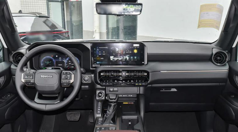 定位中大型SUV，2.4T混动系统加8AT变速箱，这款车值得入手吗？