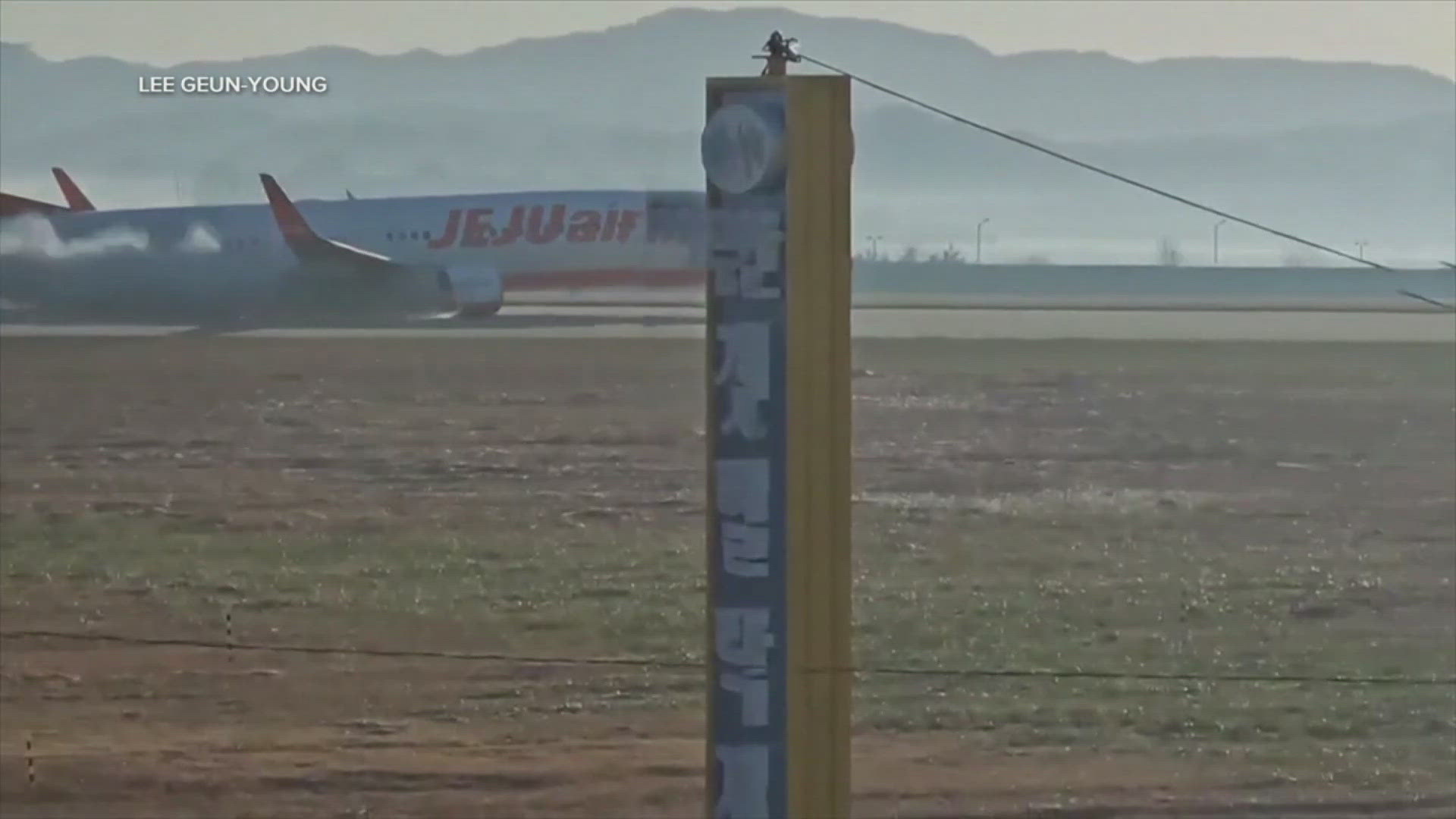 167 passengers dead after South Korean plane crash landing