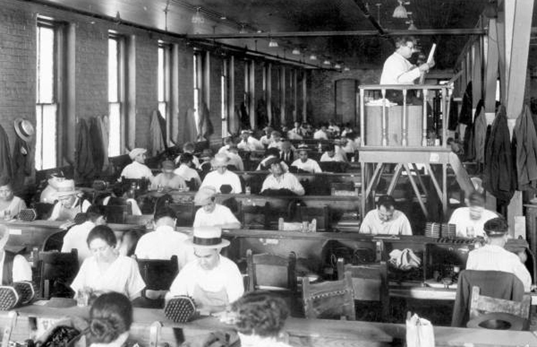 Lecteur dans les fabriques de tabac