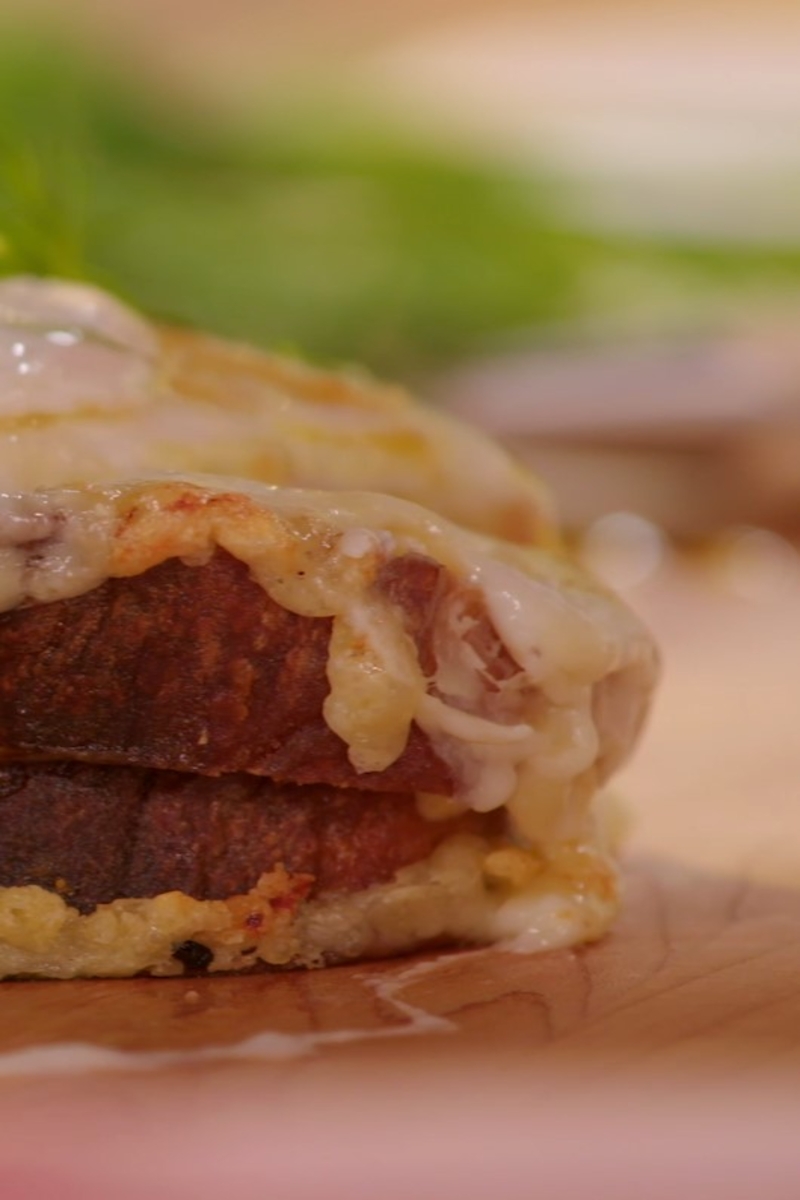 Croque Madame mit geräuchertem Lachs, eine dekadente Abwechslung