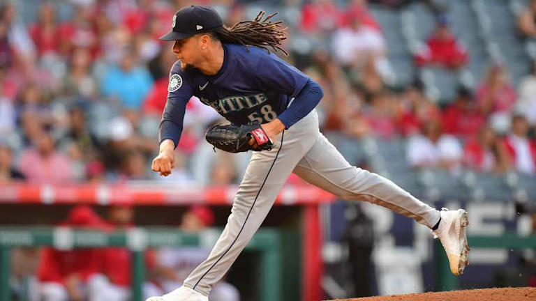 Seattle Mariners pitcher Luis Castillo throws during a game against the Los Angeles Angels on July 11 at Angel Stadium. | Gary A. Vasquez-Imagn Images