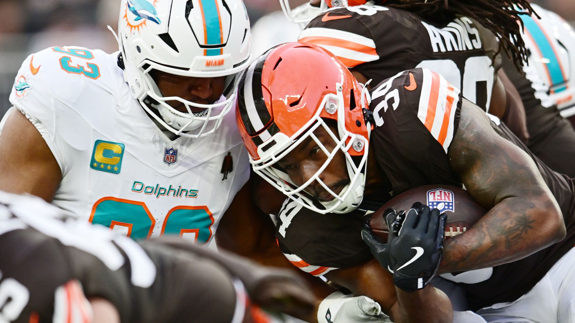 Browns Week 17 injuries Jerome Ford leaves Dolphins game in 2nd quarter