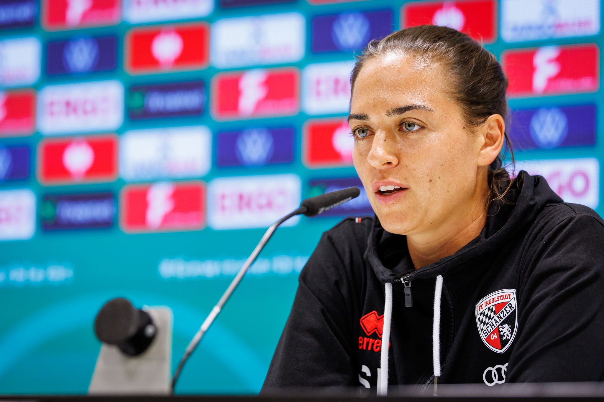 Zitat: Sabrina Wittmann über Rotwein und Miro Klose
