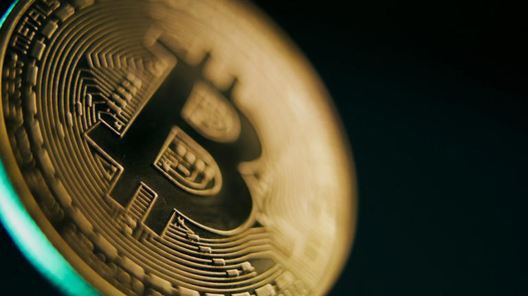 if-you-invested-1-000-in-bitcoin-10-years-ago-here-s-how-much-money