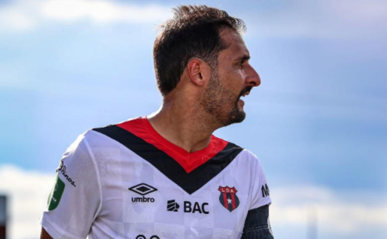 Celso Borges en la mira: revelan lo que Alajuelense no quería escuchar  sobre su capitán