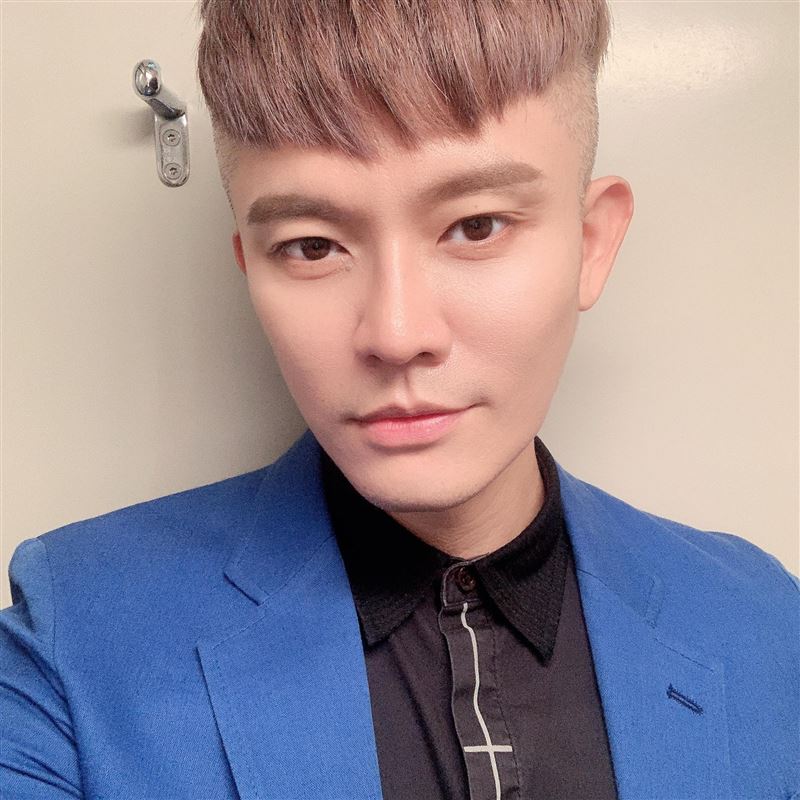 王大熊與李婉瑜都是已婚的人父人母。（圖／翻攝自臉書）