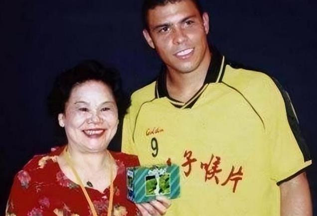 金嗓子喉片终成“喉骗”：经历两次失信风波，传奇女老板成老赖