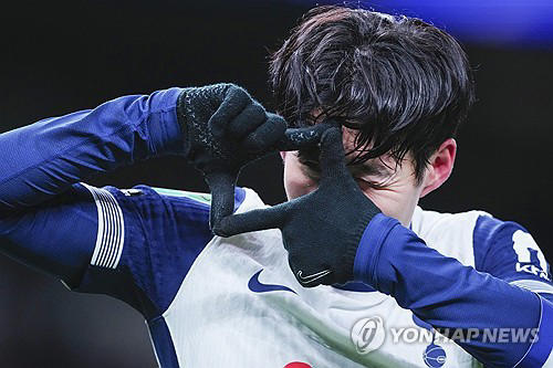 역시 손흥민! "SON 끝났다?" NO NO EPL '3위 윙어'…살라·사카 다음이 손흥민