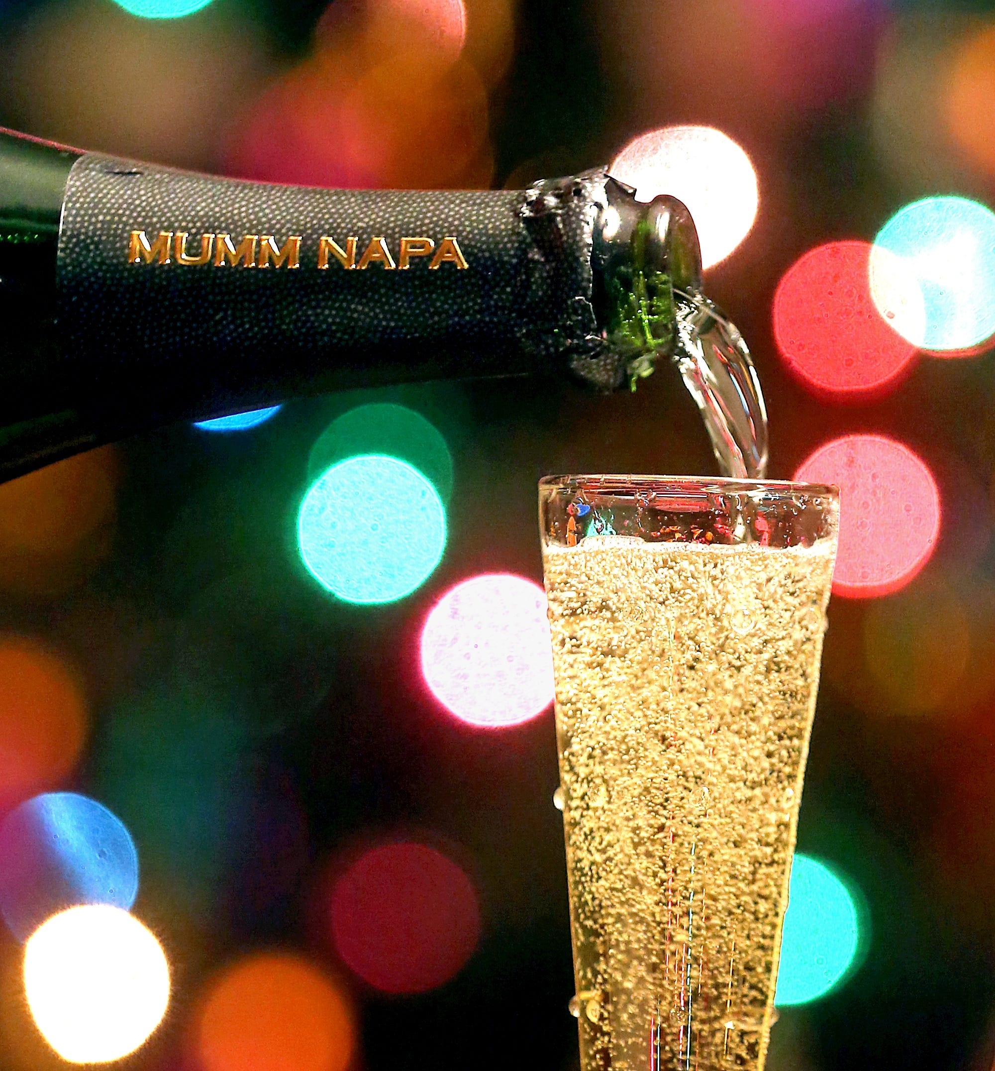 what-stores-are-open-and-closed-on-new-year-s-eve-day-in-akron-area