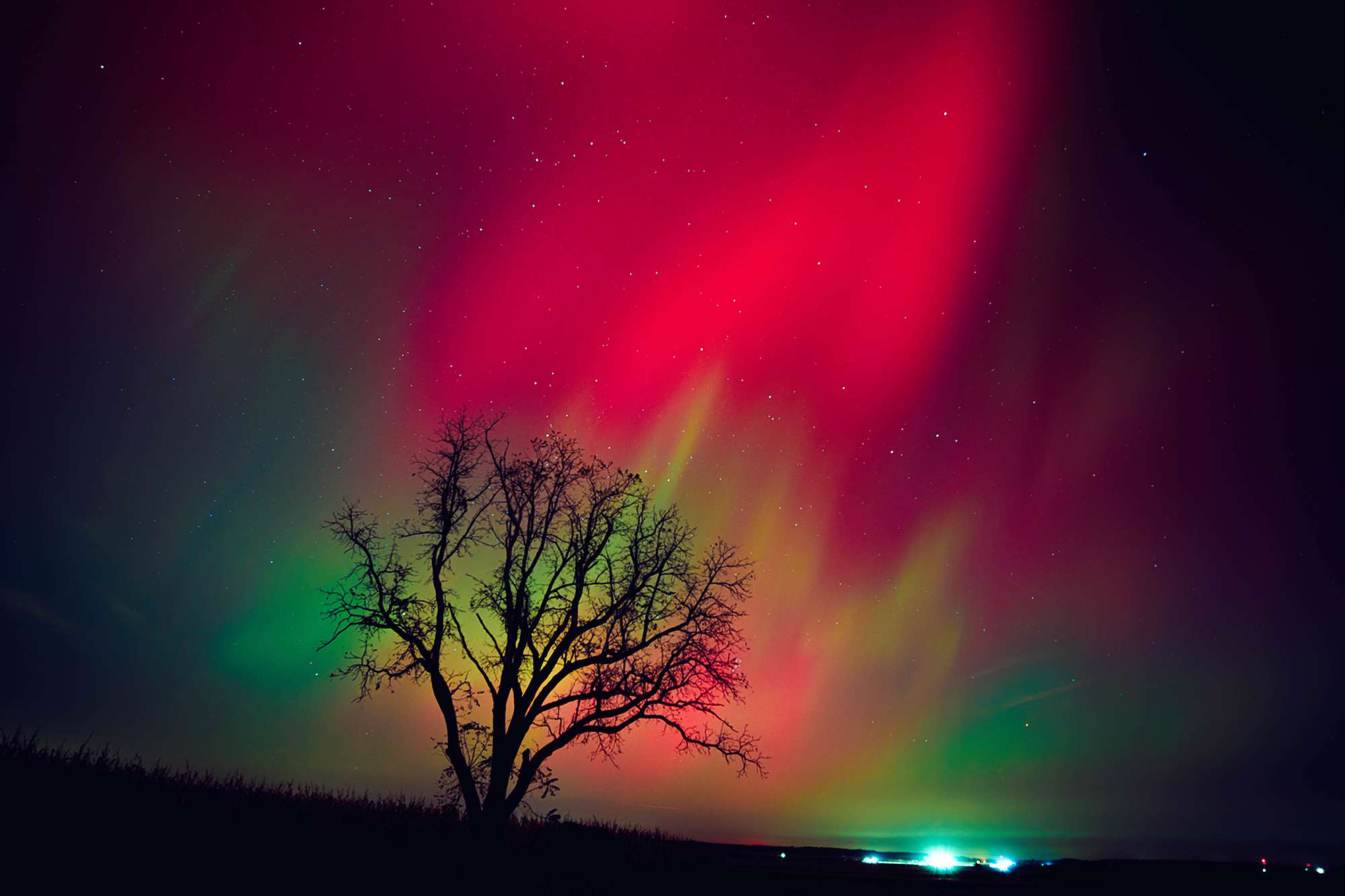 How to Watch the Northern Lights on New Year's Eve and Where They Will