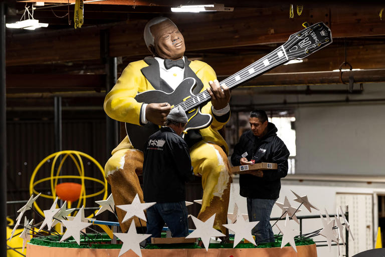 BB King comes to life in flowers on the "Visit Mississippi" float that will will roll down the streets of Pasadena, California, on New Year's Day.